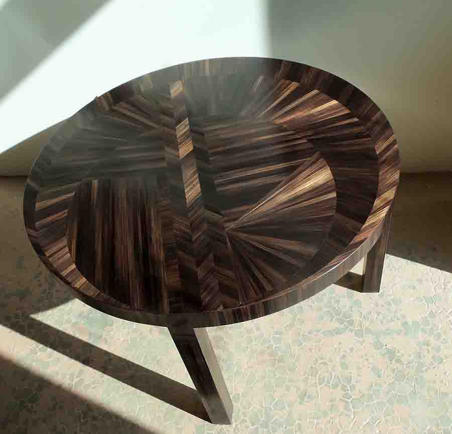 Coffee table, art-deco spirit, a single color of straw